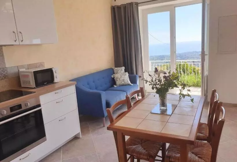 Appartement A Caserella Entièrement Rénové Avec Terrasse Et Vue Panoramique Sur Mer