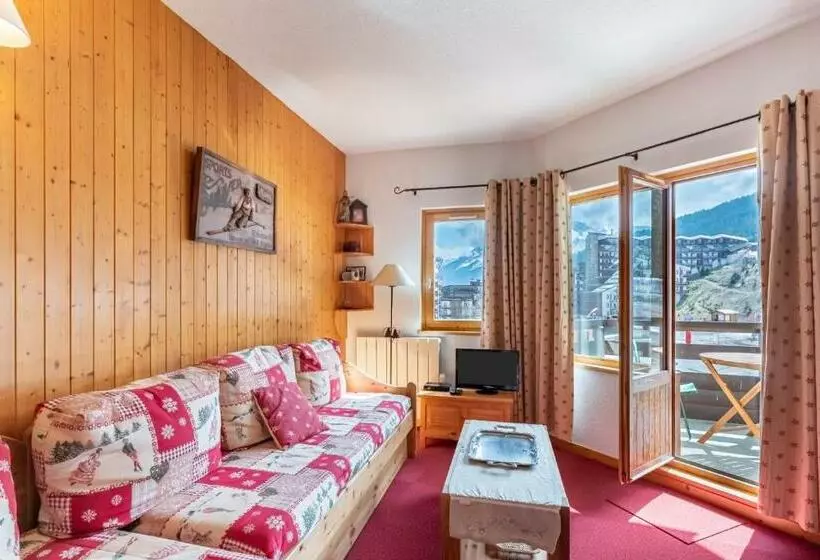 Bright Cocoon With Balcony And View On The Valley