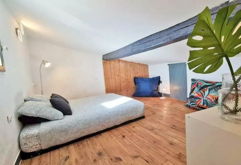 Gregbnb   T2 Climatisé Mezzanine   Atypique   Centre Ancien