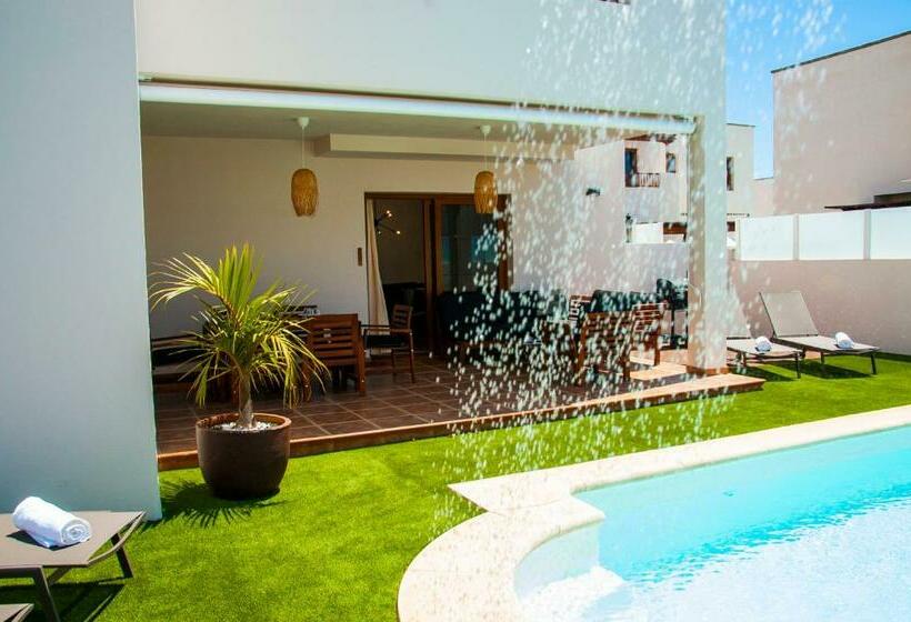 Luxury Villa El Palmeral