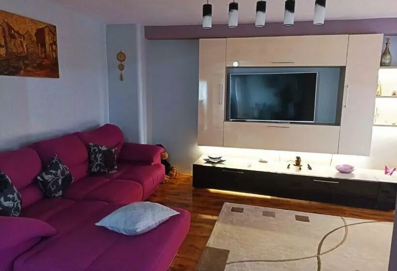 Penthouse Lux