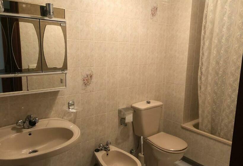 Piso Centro De Raxò