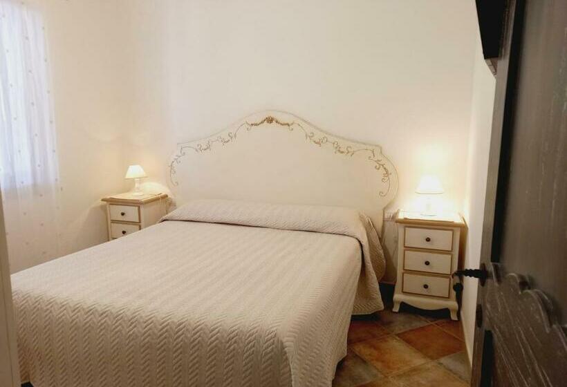 Villa Giorgia, Graziosa Villa A Due Passi Dal Mare