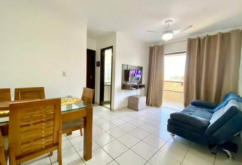 Apto No Centro Perto Do Shopping Com 2 Quartos De Casal Arcond Wifi Fibra Homeoffice E Garagem Em Do