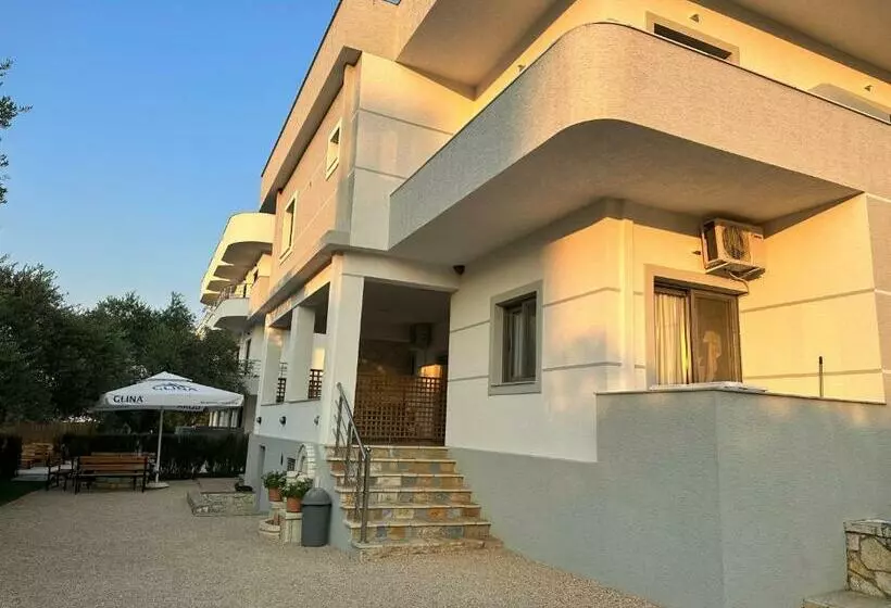 Erjon Apartments