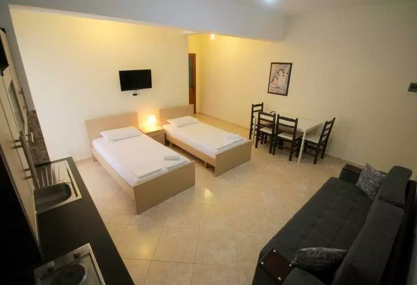 Erjon Apartments