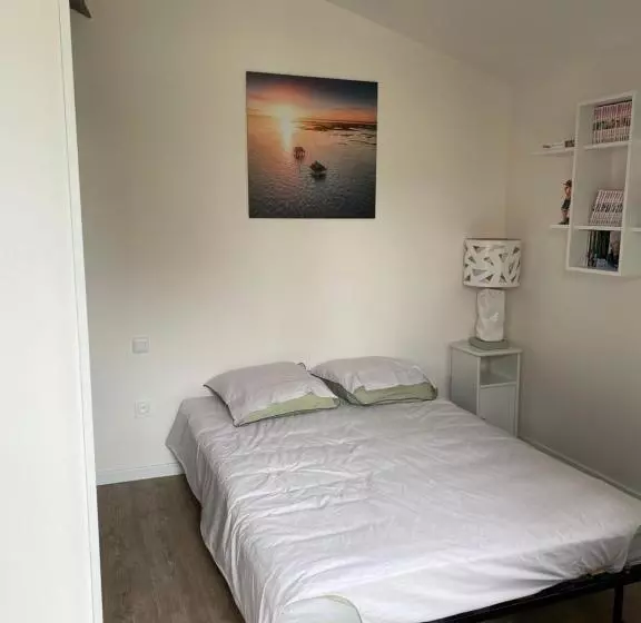 Joli Studio Neuf Tout Equipé, Wifi