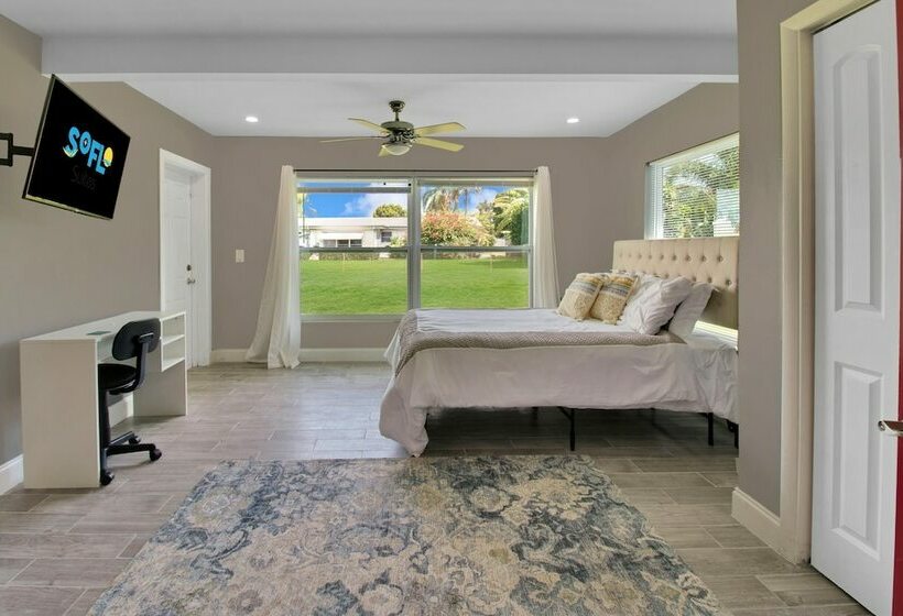 Pet Friendly Home With Large Backyard