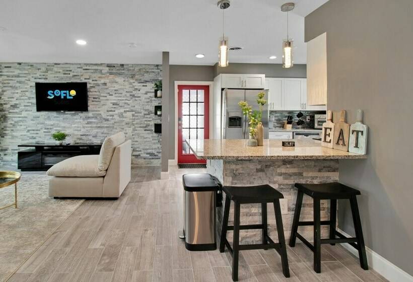 Pet Friendly Home With Large Backyard