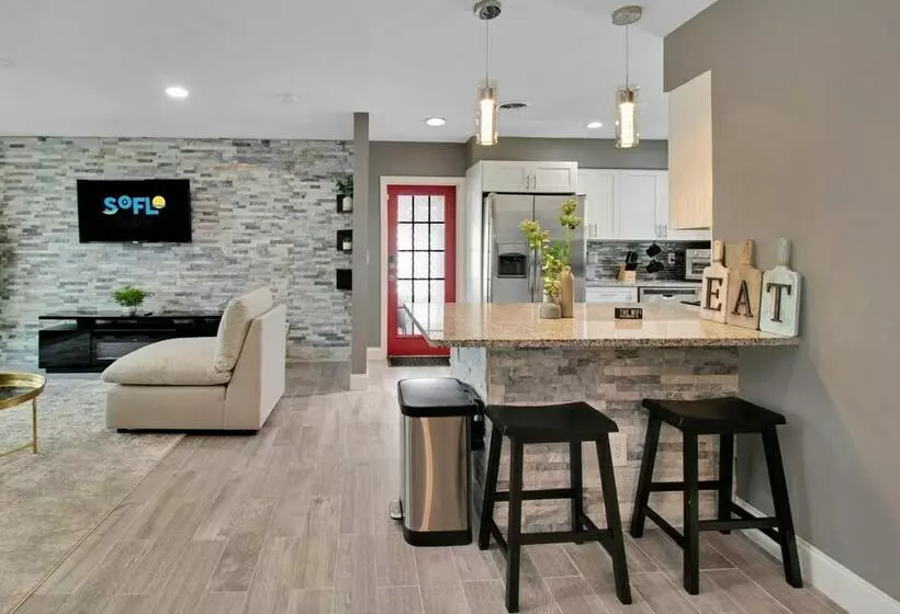 Pet Friendly Home With Large Backyard