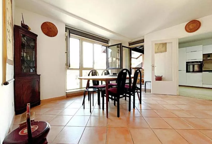 3 Bedroom Heart Of Annecy No Wifi
