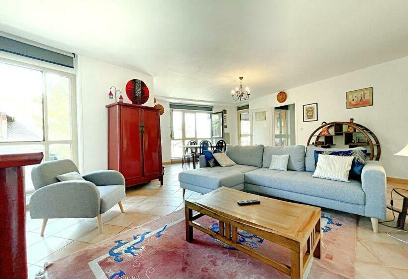 3 Bedroom   Heart Of Annecy   No Wifi