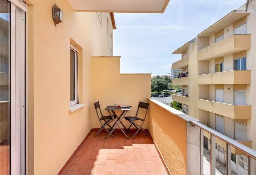 Joivy Gorgeous Apartment In Alcabideche