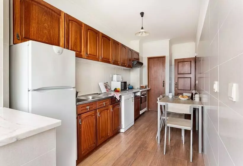 Joivy Gorgeous Apartment In Alcabideche