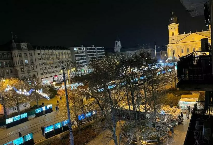 Central Palace Apartman