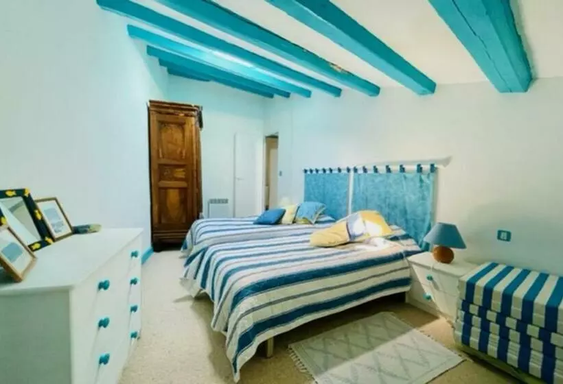 House Rétaise With Garden Close To The Sea