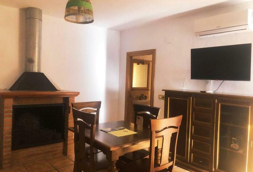 Las Escuelas Del Ayer Vivienda Turística De Alojamiento Rural