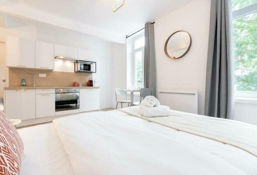 Lille Sébastopol Nice Studio