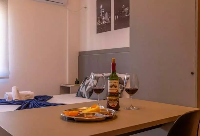 Oferta! Ensolarado No 13º Andar Central Próx Imed Garagem