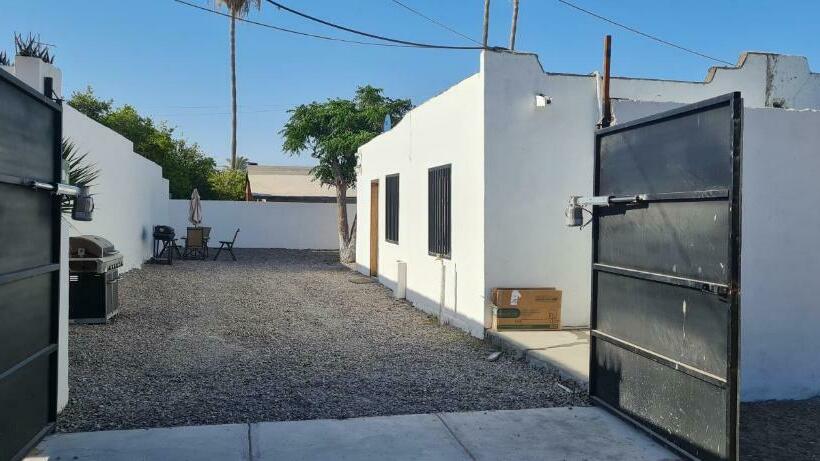 Very Secured And Private Appartment 5 Minutes From The Beach