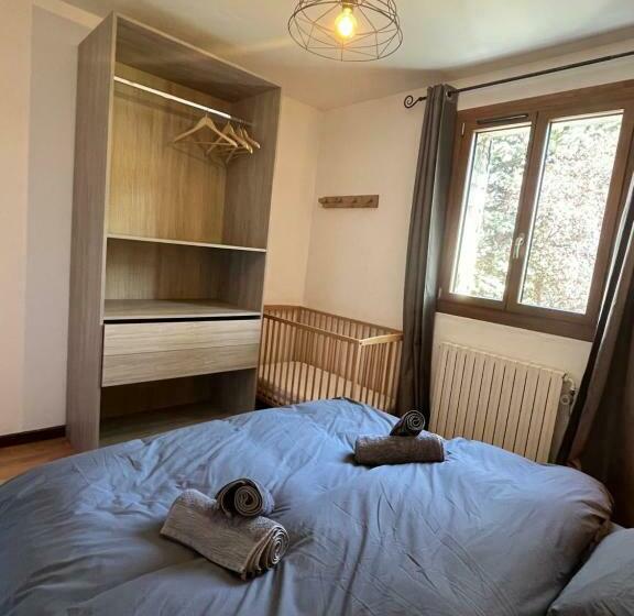 Appartement Rez De Jardin, 2 Chambres/ 4 Personnes, Garage