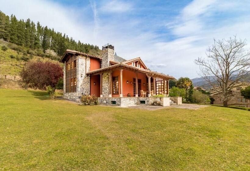 Exclusivo Chalet En Potes