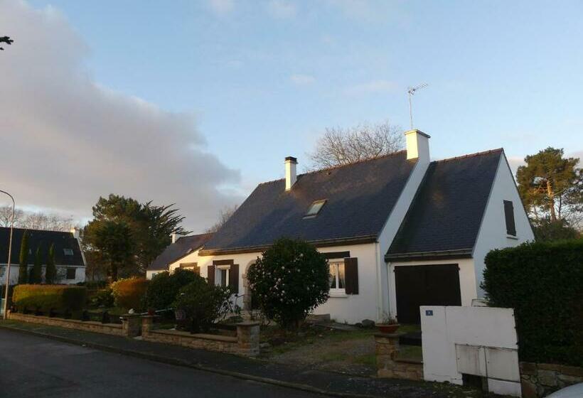 Maison Familiale Avec Grand Jardin   Proche Mer