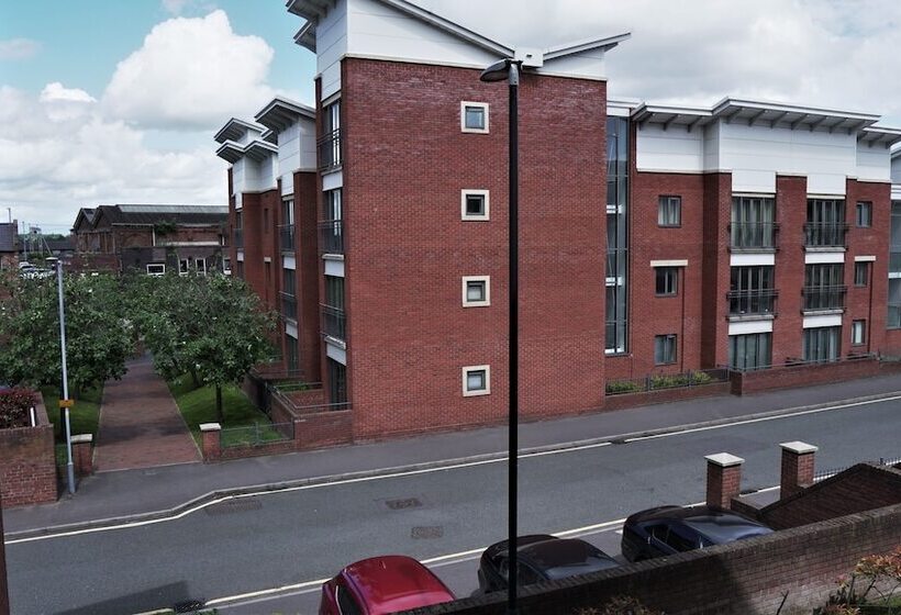 Albion Street Apartments