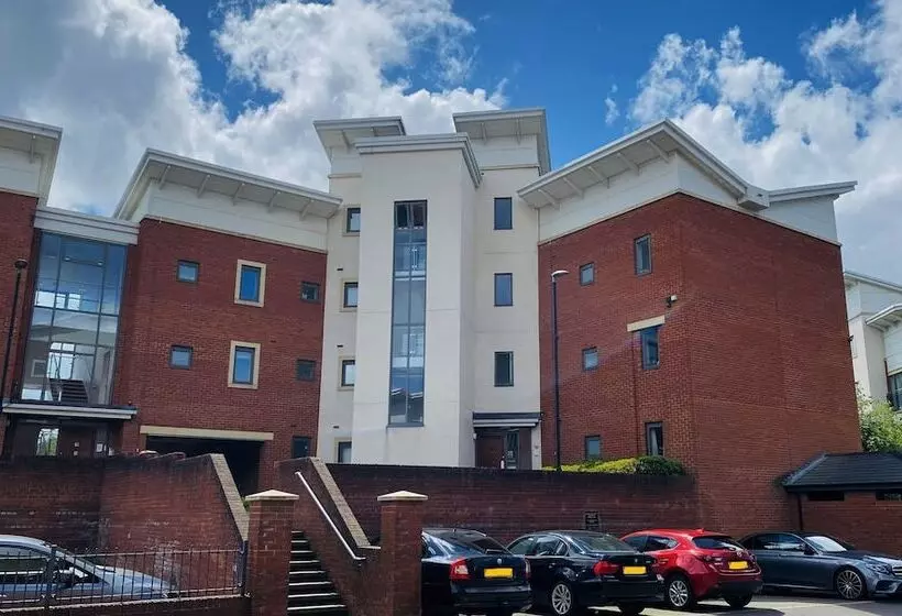 Albion Street Apartments