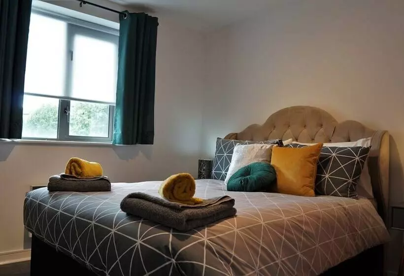 Albion Street Apartments