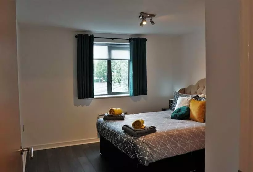 Albion Street Apartments