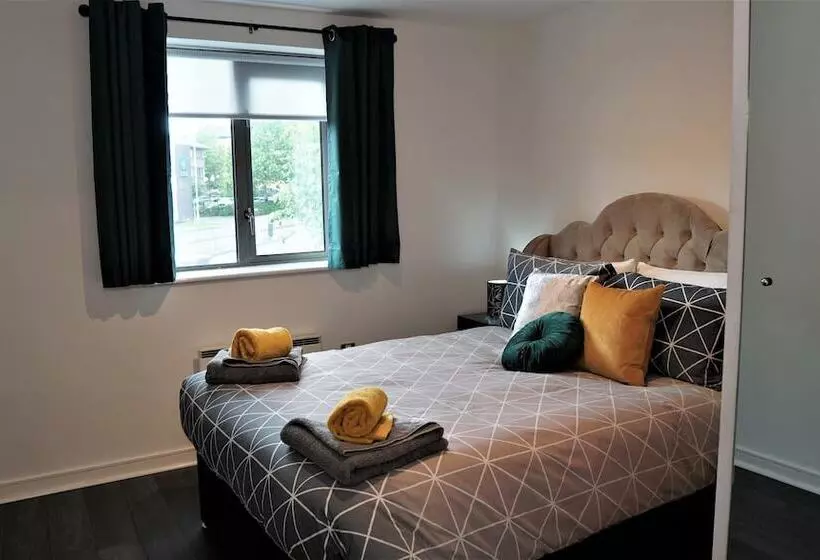 Albion Street Apartments