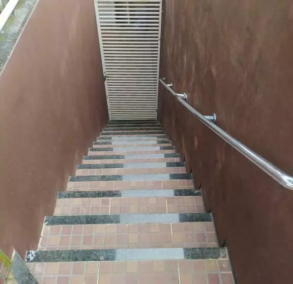 Apartamento Agradável De ótima Localizacao