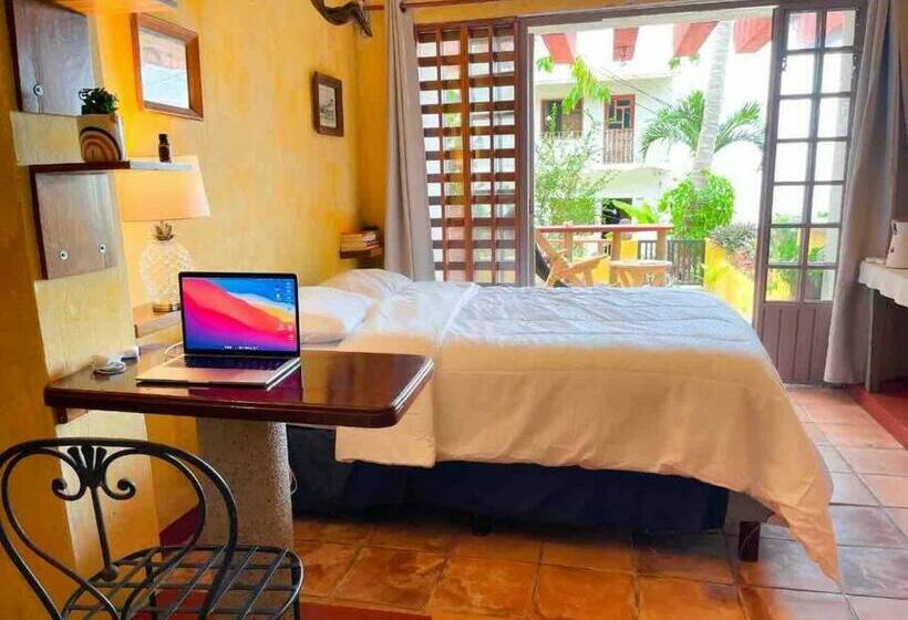 Lovely Apartment With Patio And Ocean View