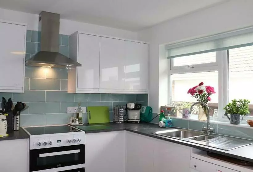 The Island Holiday Company Willow Oak