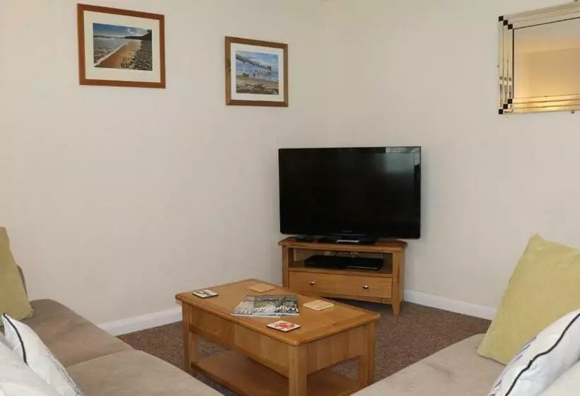 The Island Holiday Company Willow Oak