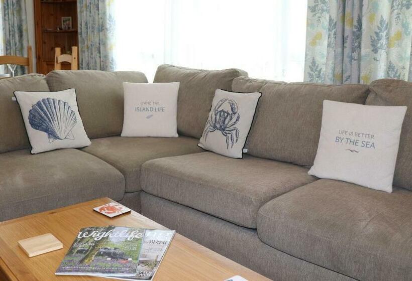 The Island Holiday Company Willow Oak