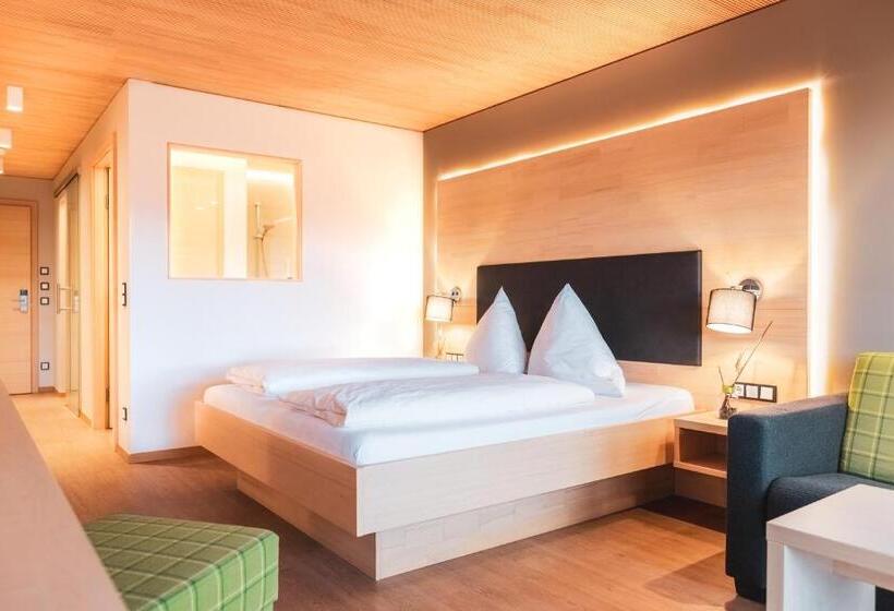 مبيت وإفطار Panorama Allgäu Spa Resort