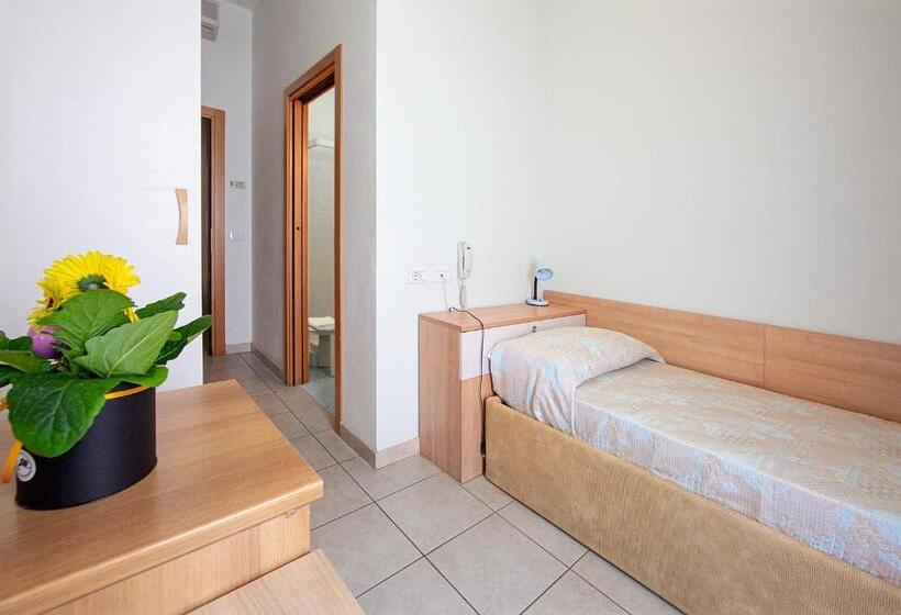 בית מלון כפרי Ginevra