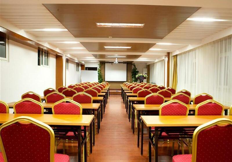 ホテル Greentree Inn Yantai Xingfu Road Marina Plaza Express