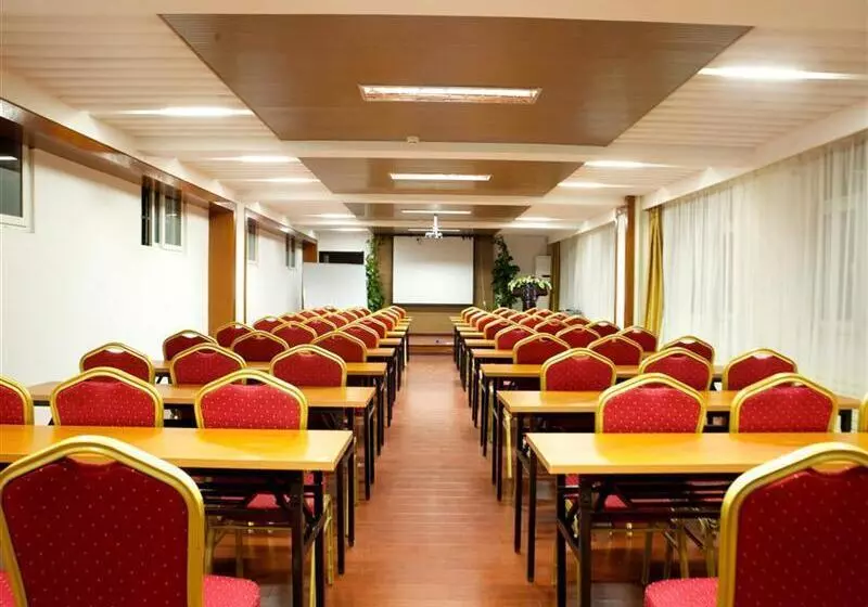 호텔 Greentree Inn Yantai Xingfu Road Marina Plaza Express