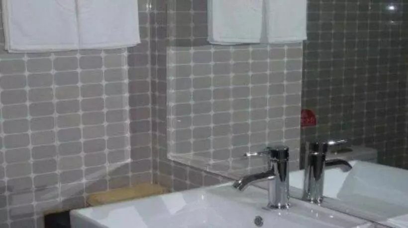 호텔 Greentree Inn Yantai Xingfu Road Marina Plaza Express