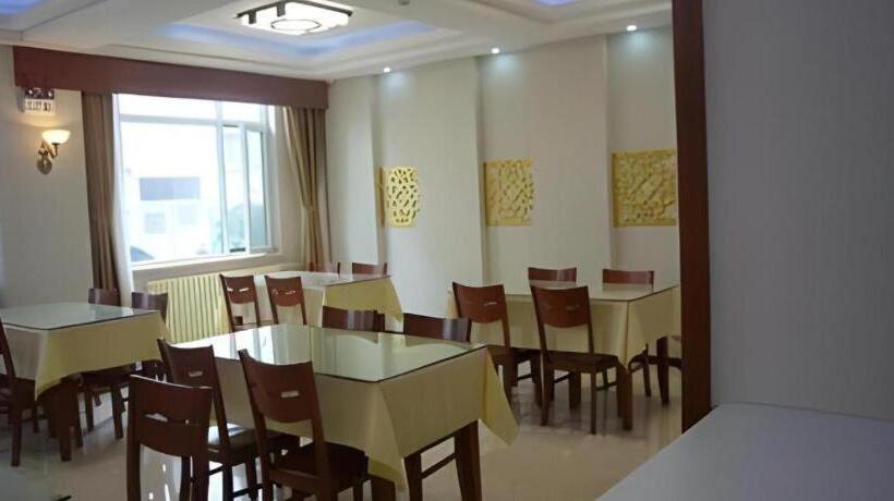 ホテル Greentree Inn Yantai Xingfu Road Marina Plaza Express