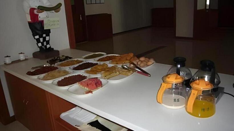 ホテル Greentree Inn Yantai Xingfu Road Marina Plaza Express