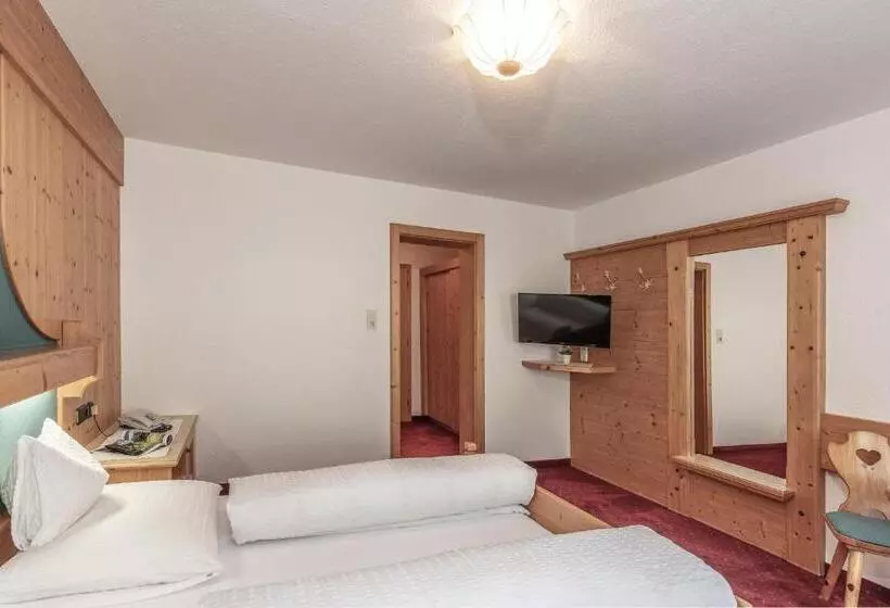 هتل Pension Jaqueline