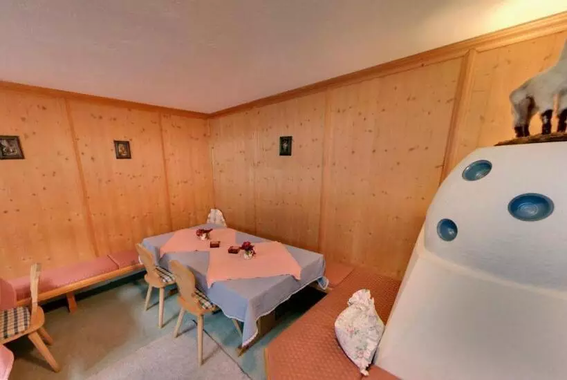 هتل Pension Jaqueline