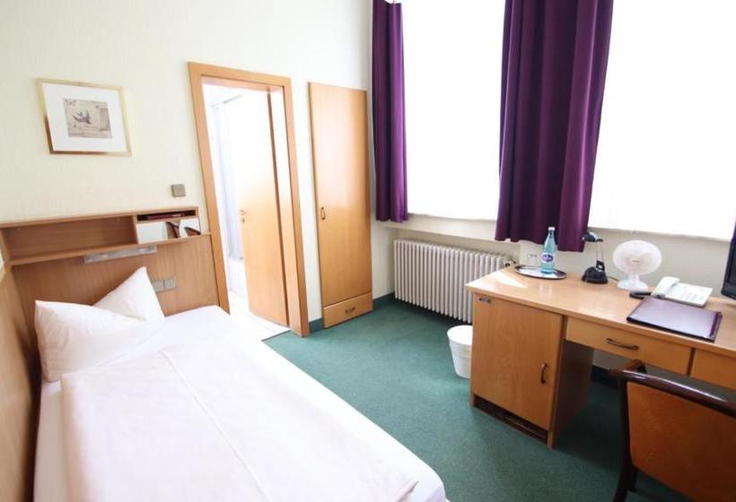 Szálloda Pfaffenmühle Aschaffenburg/ Damm