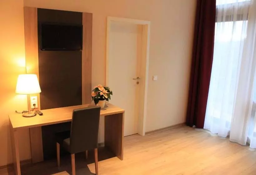 ホテル Troll S Brauhaus