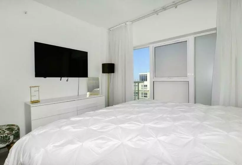 New 2bd 2bath Apt With Ocean View, Pool, Gym