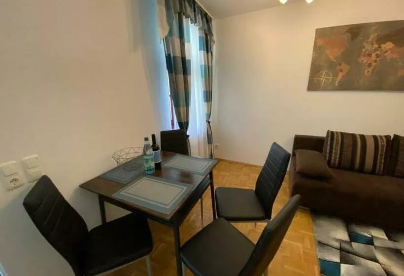 Apartment Altstadt 2